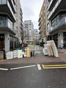 Chuckit - Wait and Load London - Same Day Wait and Load